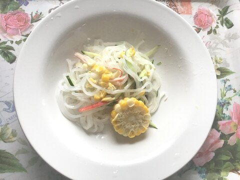 たった10分で簡単!夏のとうもろこし春雨サラダ